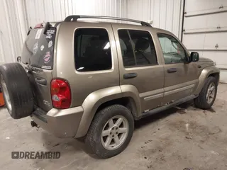 2006 Jeep Liberty Limited with VIN 1J4GL58K36W251801, listed as a IAAI auction lot 41508530 with 288,703 mi miles. Bid and sale history available at carsss.com. Image 4.