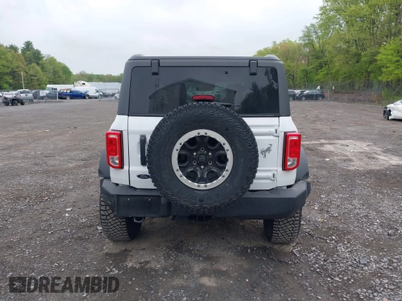 2023 Ford Bronco с VIN 1FMDE5CH6PLC11404, выставлен на аукционе IAAI как лот 42274412 с пробегом 5 243 миль миль и . История ставок и продаж доступна на DreamBid. Изображение 16.
