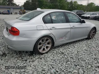 2007 BMW 3 Series 335i z VIN WBAVB73547KY60933, wystawiony jako Copart lot #53497415 z przebiegiem 174 145 mil mil oraz Szkoda całkowita • Salvage title. Historia ofert i sprzedaży dostępna na DreamBid. Obrazek 3.