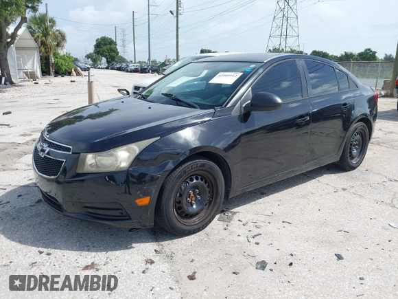 2014 Chevrolet Cruze LS with VIN 1G1PA5SH8E7267065, listed as a IAAI auction lot 42509912 with 85,646 mi miles and . Bid and sale history available at DreamBid. Image 2.
