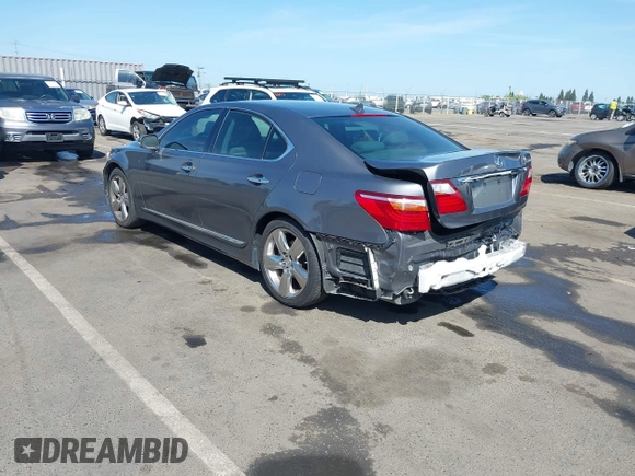 2012 Lexus LS 460 z VIN JTHBL5EF9C5109265, wystawiony jako IAAI lot #42093695 z przebiegiem 120 400 mil mil oraz . Historia ofert i sprzedaży dostępna na DreamBid. Obrazek 3.
