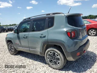 2016 Jeep Renegade Trailhawk with VIN ZACCJBCT7GPD39077, listed as a Copart auction lot 61267375 with 175,784 mi miles and Salvage title. Bid and sale history available at DreamBid. Image 2.