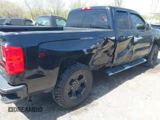 2017 Chevrolet Silverado 1500 LT with VIN 1GCVKRECXHZ270139, listed as a IAAI auction lot 42027722 with 122,571 mi miles and . Bid and sale history available at DreamBid. Image 6.