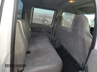 2000 Ford F-350 XL with VIN 1FTSW31F6YEC96409, listed as a Copart auction lot 42994345 with 334,310 mi miles and Salvage title. Bid and sale history available at DreamBid. Image 11.
