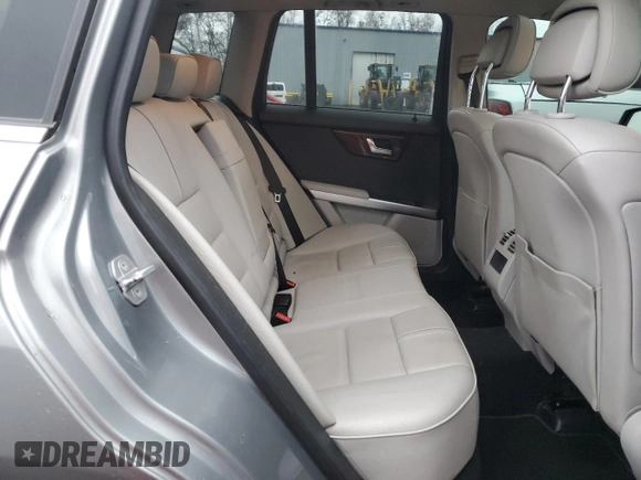 2010 Mercedes-Benz GLK 350 with VIN WDCGG8HBXAF499428, listed as a Copart auction lot 86188664 with 177,808 mi miles and Salvage Title. Bid and sale history available at DreamBid. Image 10.