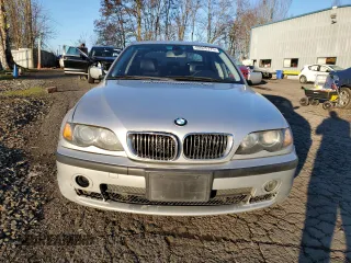 2004 BMW 3 Series 330i with VIN WBAEV53464KM36409, listed as a Copart auction lot 89025775 with 208,680 mi miles and Salvage Title. Bid and sale history available at carsss.com. Image 5.
