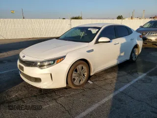 2018 Kia Optima EX z VIN KNAGU4LE8J5024372, wystawiony jako Copart lot #88290285 z przebiegiem Nie podano mil oraz Szkoda całkowita • Salvage title. Historia ofert i sprzedaży dostępna na DreamBid. Obrazek 1.