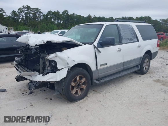 2007 Ford Expedition EL SSV with VIN 1FMFK165X7LA17471, listed as a IAAI auction lot 37941369 with 1 mi miles. Bid and sale history available at carsss.com. Image 2.
