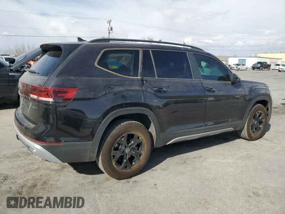 2024 Volkswagen Atlas Peak Edition SE with VIN 1V2CR2CA0RC556421, listed as a Copart auction lot 49862585 with 627 mi miles and Salvage title. Bid and sale history available at DreamBid. Image 3.