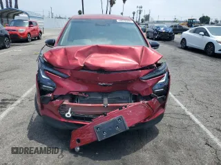 2023 Chevrolet Bolt EV 1LT z VIN 1G1FW6S04P4118119, wystawiony jako Copart lot #59848555 z przebiegiem 23 757 mil mil oraz Szkoda całkowita • Salvage title. Historia ofert i sprzedaży dostępna na DreamBid. Obrazek 5.