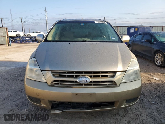 2009 Kia Sedona LX with VIN KNDMB233696294267, listed as a Copart auction lot 70320384 with 276,205 mi miles and Clean Title. Bid and sale history available at carsss.com. Image 5.