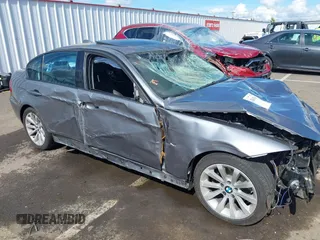 2009 BMW 3 Series 328i with VIN WBAPH57599NL76702, listed as a IAAI auction lot 42361741 with Not provided miles and . Bid and sale history available at DreamBid. Image 18.