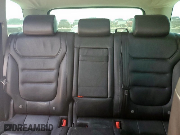 2013 Volkswagen Touareg Exec z VIN WVGEF9BPXDD007602, wystawiony jako Copart lot #50031785 z przebiegiem 93 859 mil mil oraz Szkody całkowita. Historia ofert i sprzedaży dostępna na DreamBid. Obrazek 10.