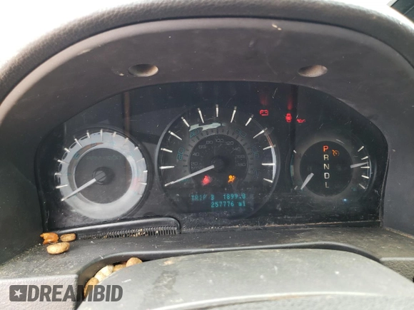 2010 Mercury Milan with VIN 3MEHM0HA7AR630960, listed as a Copart auction lot 60422835 with 257,776 mi miles and Salvage title. Bid and sale history available at DreamBid. Image 9.