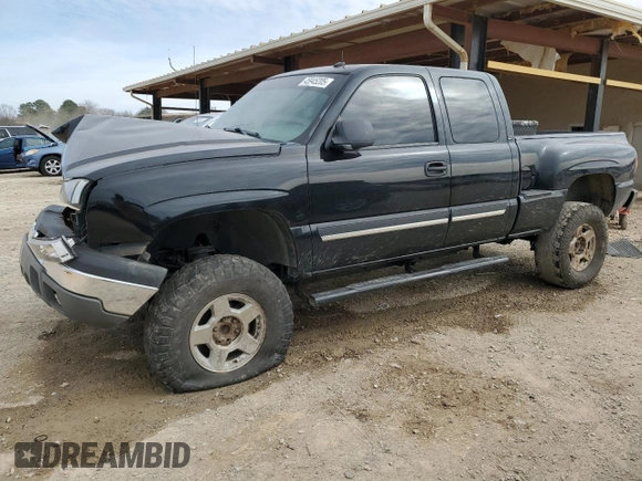 2003 Chevrolet Silverado 1500 Work Truck with VIN 1GCEC19T53Z159919, listed as a Copart auction lot 45945205 with 195,012 mi miles and Salvage Title. Bid and sale history available at carsss.com. Image 1.