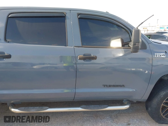 2011 Toyota Tundra 4WD Truck with VIN 5TFDW5F12BX181982, listed as a IAAI auction lot 42084985 with 222,356 mi miles. Bid and sale history available at carsss.com. Image 13.