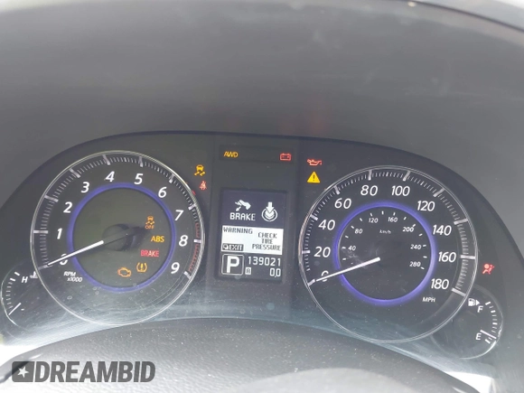2014 Infiniti QX70 z VIN JN8CS1MW6EM410091, wystawiony jako IAAI lot #41896327 z przebiegiem 139 021 mil mil oraz . Historia ofert i sprzedaży dostępna na DreamBid. Obrazek 7.
