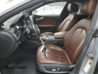 2017 Audi A7 Premium Plus z VIN WAUW2AFC3HN125808, wystawiony jako Copart lot #81221854 z przebiegiem 70 842 mil mil oraz Szkoda całkowita • Salvage title. Historia ofert i sprzedaży dostępna na DreamBid. Obrazek 7.