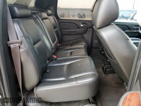 2012 Chevrolet Avalanche LTZ with VIN 3GNMCGE04CG187356, listed as a Copart auction lot 57322005 with 201,268 mi miles and Clean title. Bid and sale history available at DreamBid. Image 10.