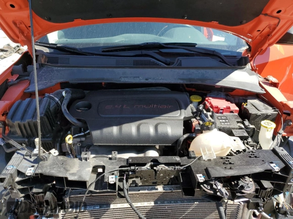 2020 Jeep Compass Trailhawk z VIN 3C4NJDDB2LT108889, wystawiony jako Copart lot #57434325 z przebiegiem 48 297 mil mil oraz Szkoda całkowita • Salvage title. Historia ofert i sprzedaży dostępna na DreamBid. Obrazek 12.