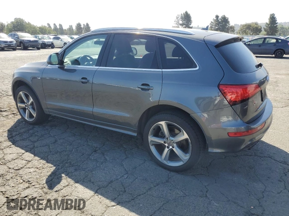 2014 Audi Q5 Premium Plus with VIN WA1DGAFP7EA044290, listed as a Copart auction lot 60240365 with 128,933 mi miles and Salvage title. Bid and sale history available at DreamBid. Image 2.