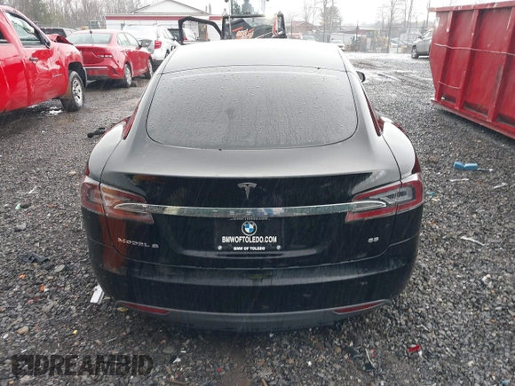 2014 Tesla Model S 60 with VIN 5YJSA1H18EFP28053, listed as a IAAI auction lot 41191521 with 82,207 mi miles and . Bid and sale history available at DreamBid. Image 15.