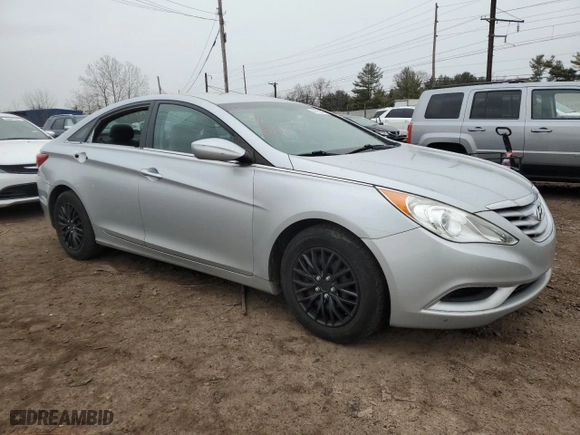 2012 Hyundai Sonata GLS PZEV with VIN 5NPEB4AC1CH381008, listed as a Copart auction lot 46790295 with 190,887 mi miles and Salvage Title. Bid and sale history available at carsss.com. Image 4.