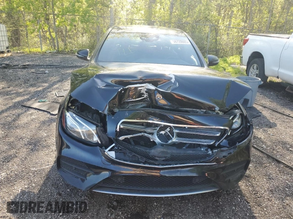 2018 Mercedes-Benz E 300 with VIN WDDZF4KB5JA377159, listed as a Copart auction lot 56728605 with 48,367 mi miles and Clean title. Bid and sale history available at DreamBid. Image 5.