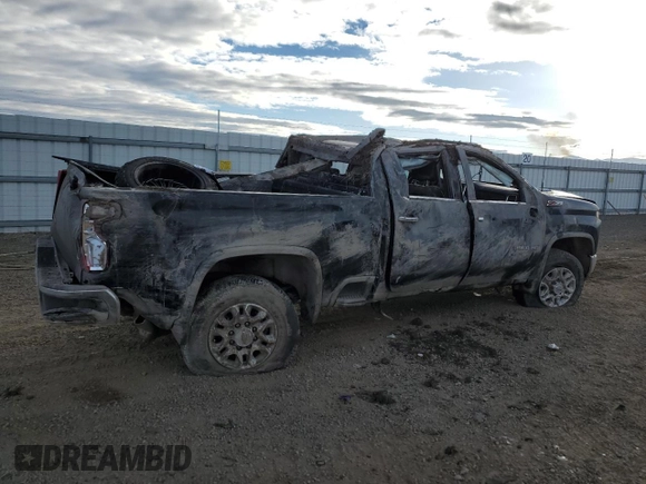 2022 Chevrolet Silverado 3500HD LTZ with VIN 2GC4YUEY0N1217902, listed as a Copart auction lot 49887525 with 17,365 mi miles and Clean Title. Bid and sale history available at DreamBid. Image 3.