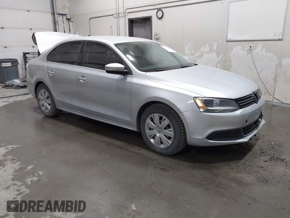 2013 Volkswagen Jetta SE with VIN 3VWDP7AJ9DM428243, listed as a IAAI auction lot 41958029 with 87,761 mi miles and . Bid and sale history available at DreamBid. Image 1.