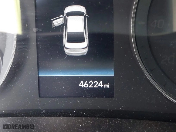 2019 Hyundai Sonata Sport with VIN 5NPE34AFXKH772292, listed as a IAAI auction lot 40466023 with 46,224 mi miles. Bid and sale history available at carsss.com. Image 7.