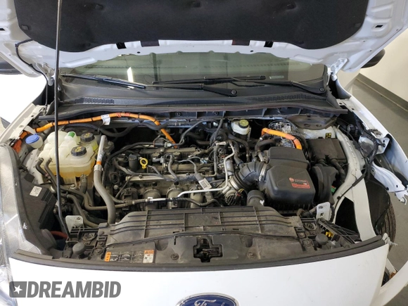 2022 Ford Escape SE Hybrid with VIN 1FMCU9BZ1NUA24675, listed as a Copart auction lot 46826175 with 45,776 mi miles and Clean Title. Bid and sale history available at DreamBid. Image 12.