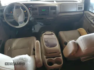 2003 Ford Excursion Limited с VIN 1FMNU42S23ED13778, выставлен на аукционе Copart как лот 52371665 с пробегом 275 336 миль миль и Списание • Salvage title. История ставок и продаж доступна на DreamBid. Изображение 8.