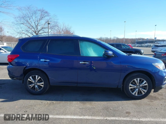 2017 Nissan Pathfinder SL with VIN 5N1DR2MM2HC900131, listed as a IAAI auction lot 41803828 with 214,460 mi miles. Bid and sale history available at carsss.com. Image 13.