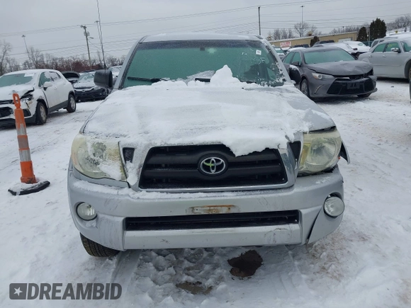 2006 Toyota Tacoma with VIN 5TEUU42N36Z293472, listed as a IAAI auction lot 41320155 with 105,230 mi miles. Bid and sale history available at carsss.com. Image 12.