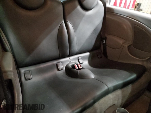 2002 MINI Hardtop with VIN WMWRC33452TC35333, listed as a Copart auction lot 44447425 with 166,353 mi miles and Salvage Title. Bid and sale history available at DreamBid. Image 11.