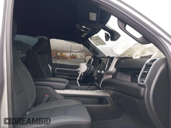 2022 Ram 1500 Big Horn with VIN 1C6RREMT2NN246600, listed as a IAAI auction lot 41481247 with 21,162 mi miles. Bid and sale history available at carsss.com. Image 5.