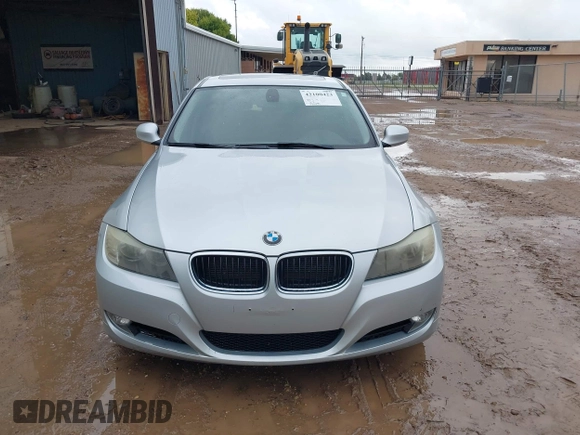 2011 BMW 3 Series 328i with VIN WBAPH7C57BA801980, listed as a IAAI auction lot 42100423 with 130,048 mi miles and . Bid and sale history available at DreamBid. Image 12.