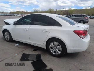 2015 Chevrolet Cruze LS z VIN 1G1PA5SHXF7151982, wystawiony jako Copart lot #54797185 z przebiegiem 137 278 mil mil oraz Szkoda całkowita • Salvage title. Historia ofert i sprzedaży dostępna na DreamBid. Obrazek 2.