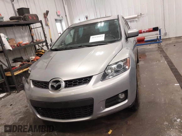 2007 Mazda CX-7 Sport with VIN JM3ER293670158686, listed as a IAAI auction lot 41920114 with 179,012 mi miles. Bid and sale history available at carsss.com. Image 12.