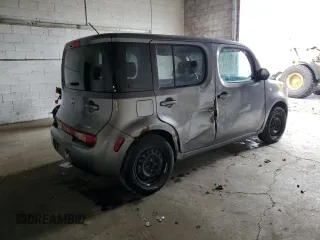 2013 Nissan Cube SL z VIN JN8AZ2KR9DT303157, wystawiony jako Copart lot #55671345 z przebiegiem 258 421 mil mil oraz Szkody całkowita. Historia ofert i sprzedaży dostępna na DreamBid. Obrazek 3.