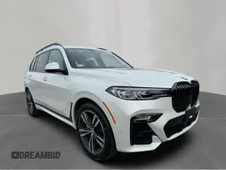 2020 BMW X7 xDrive40i with VIN 5UXCW2C04L9C21489, listed as a Copart auction lot 55080015 with 86,038 mi miles and Clean Title. Bid and sale history available at carsss.com. Image 1.