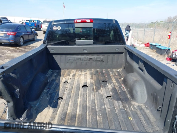 2019 GMC Sierra 2500HD Denali with VIN 1GT12SEY3KF207121, listed as a IAAI auction lot 38782753 with 87,337 mi miles. Bid and sale history available at carsss.com. Image 8.
