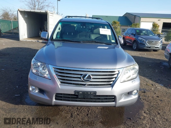 2009 Lexus LX 570 with VIN JTJHY00W894019219, listed as a IAAI auction lot 41744811 with Not Provided miles and . Bid and sale history available at carsss.com. Image 12.