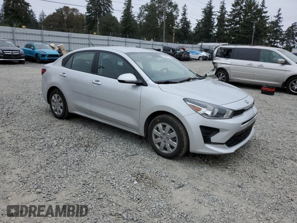 2021 Kia Rio LX with VIN 3KPA24AD7ME395704, listed as a Copart auction lot 70481794 with 0 mi miles and Salvage Title. Bid and sale history available at carsss.com. Image 4.