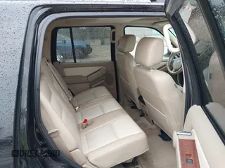 2008 Ford Explorer Eddie Bauer z VIN 1FMEU74898UA65738, wystawiony jako IAAI lot #42128794 z przebiegiem 191 042 mil mil oraz . Historia ofert i sprzedaży dostępna na DreamBid. Obrazek 8.
