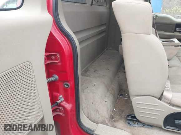 2004 Ford F-150 XL with VIN 1FTRF14W94NA16278, listed as a IAAI auction lot 41072861 with 188,898 mi miles and . Bid and sale history available at DreamBid. Image 8.