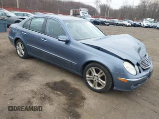 2005 Mercedes-Benz E 500 z VIN WDBUF70J25A731269, wystawiony jako IAAI lot #41759930 z przebiegiem 106 132 mil mil oraz . Historia ofert i sprzedaży dostępna na DreamBid. Obrazek 1.