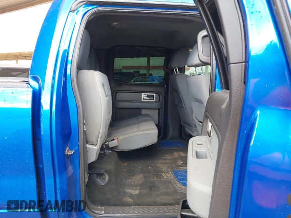 2011 Ford F-150 XL with VIN 1FTFW1EF3BFC67998, listed as a IAAI auction lot 41946766 with 185,528 mi miles. Bid and sale history available at carsss.com. Image 8.