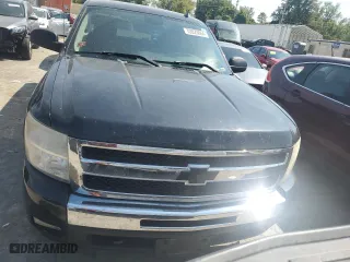 2010 Chevrolet Silverado 1500 LT with VIN 1GCSKSE37AZ206771, listed as a Copart auction lot 72023864 with 195,136 mi miles and Salvage Title. Bid and sale history available at carsss.com. Image 5.